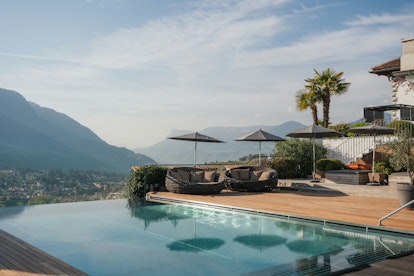 Vue depuis la piscine panoramique extérieure chauffée