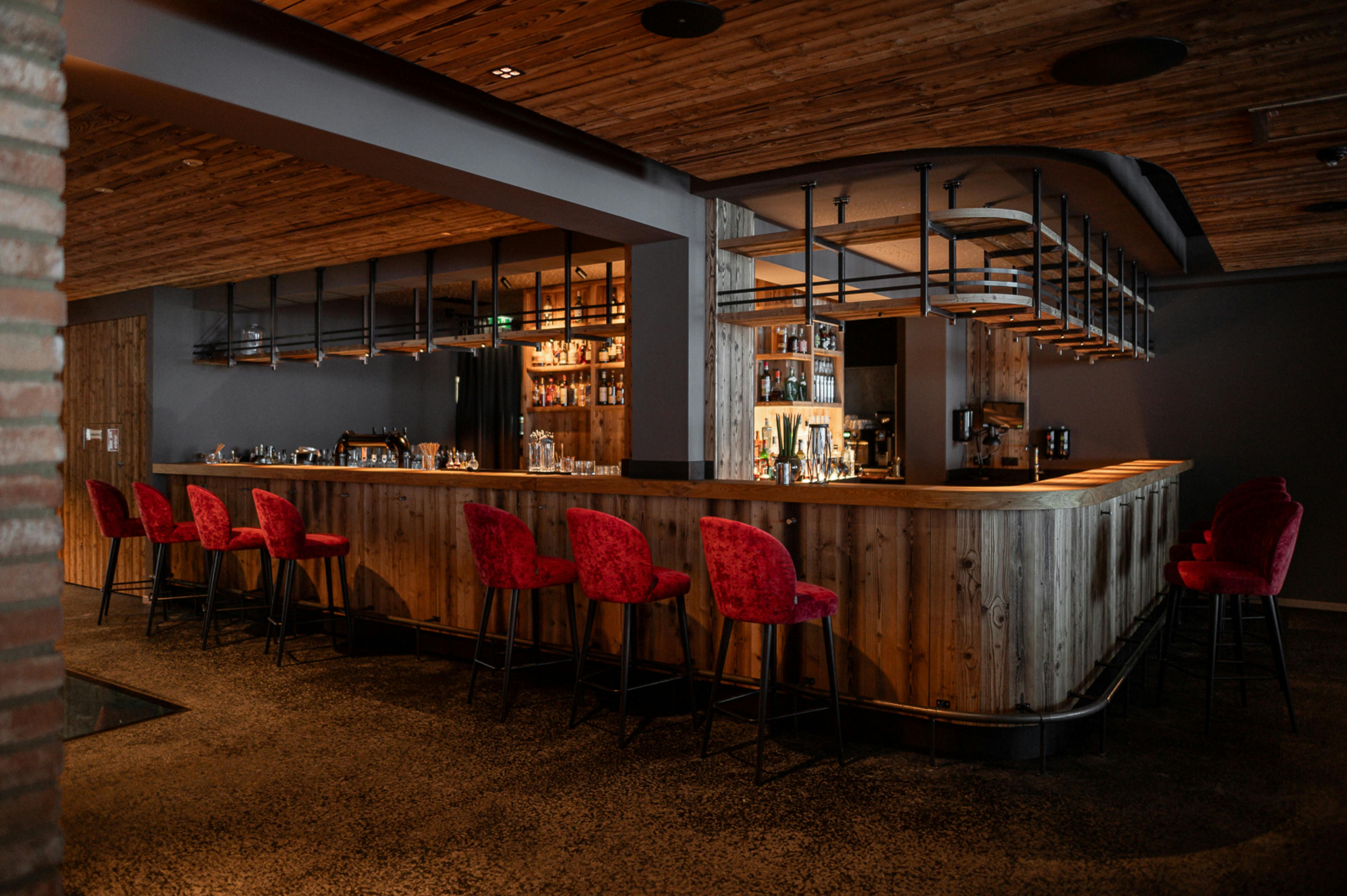 UPSIDEDOWN Restaurant & Bar