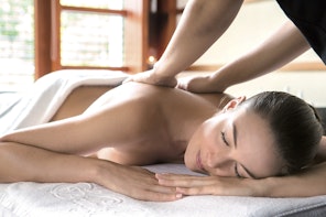 Auszeit mit Massage im Victoria-Jungfrau