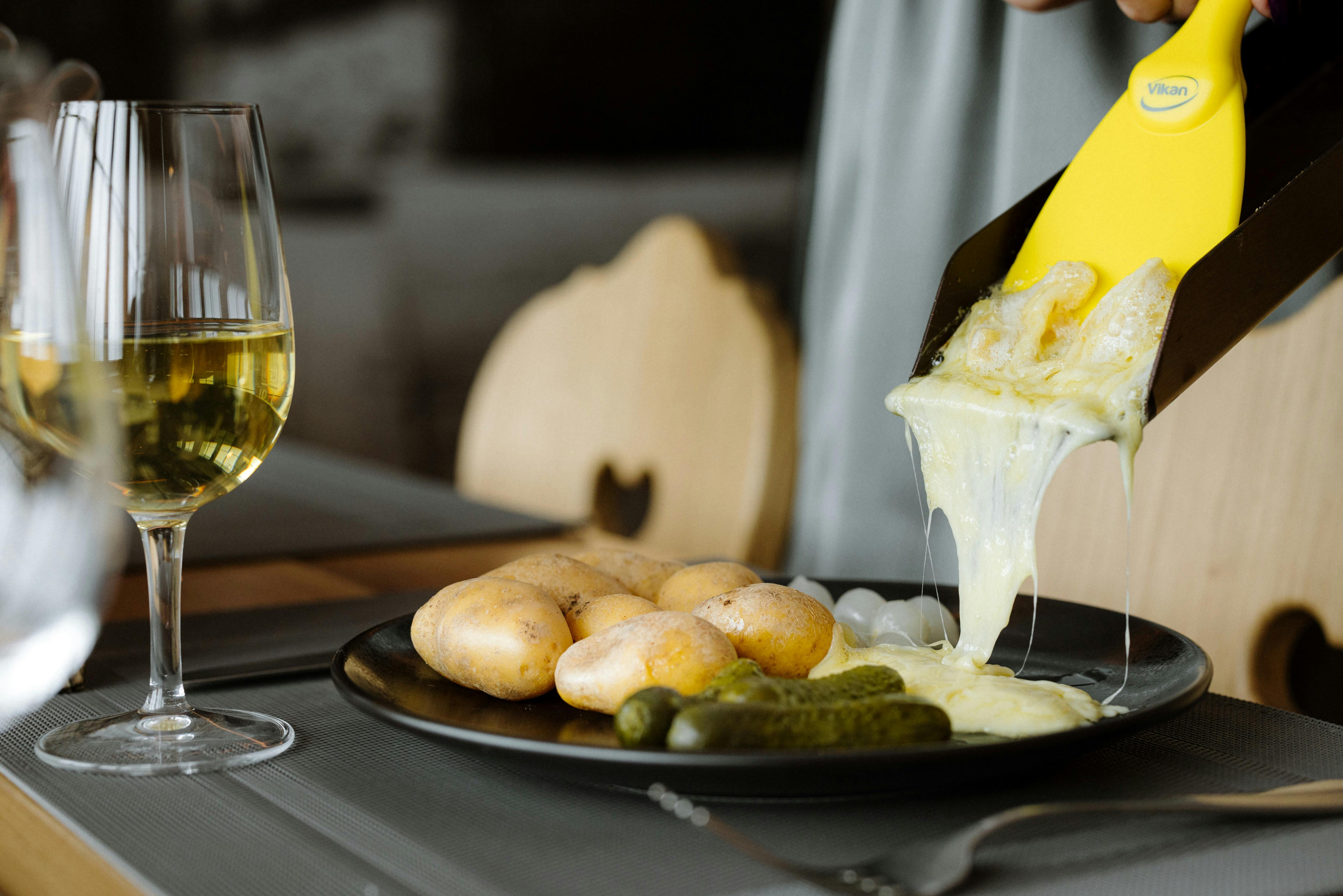 Raclettehütte: Alpenchic trifft auf Tradition