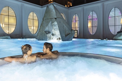 Bild von einem Paar in der Tamina Therme