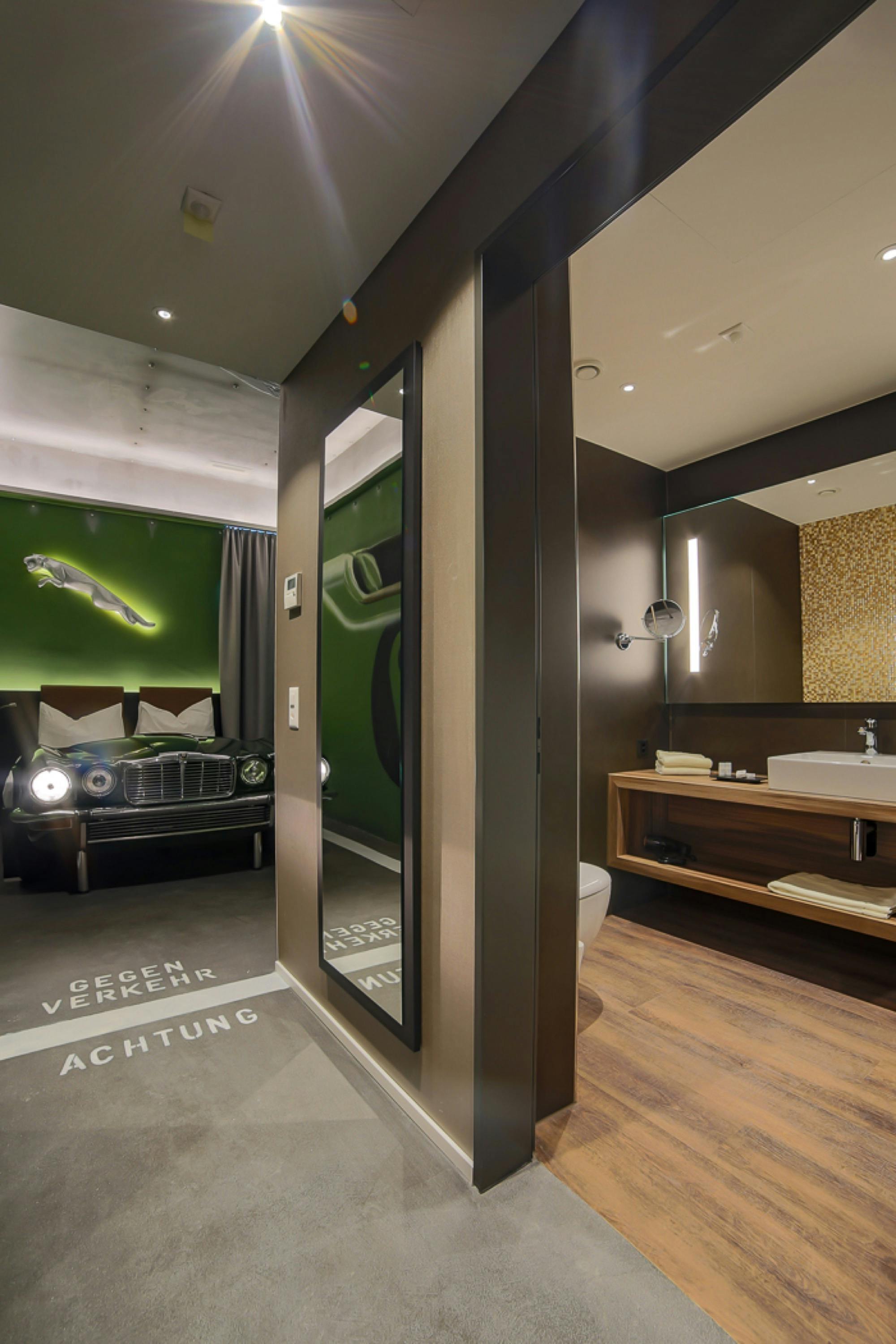 Themenzimmer „JAGUAR“