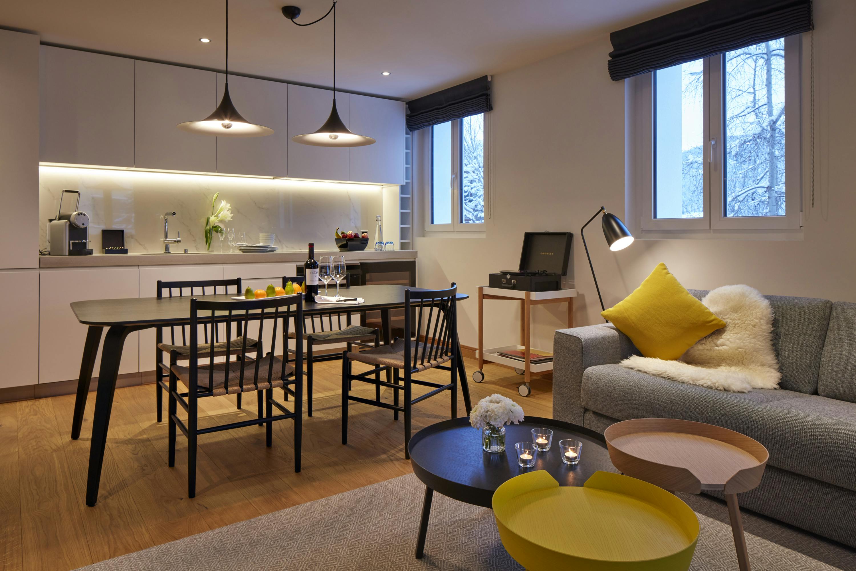 Studio Suite King Silver