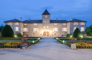 Château romantique en plein cœur de la Bourgogne