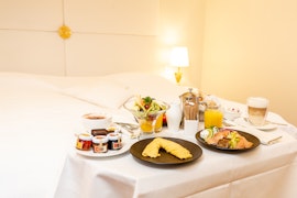Kurzurlaube mit Frühstück im Bett in Gstaad