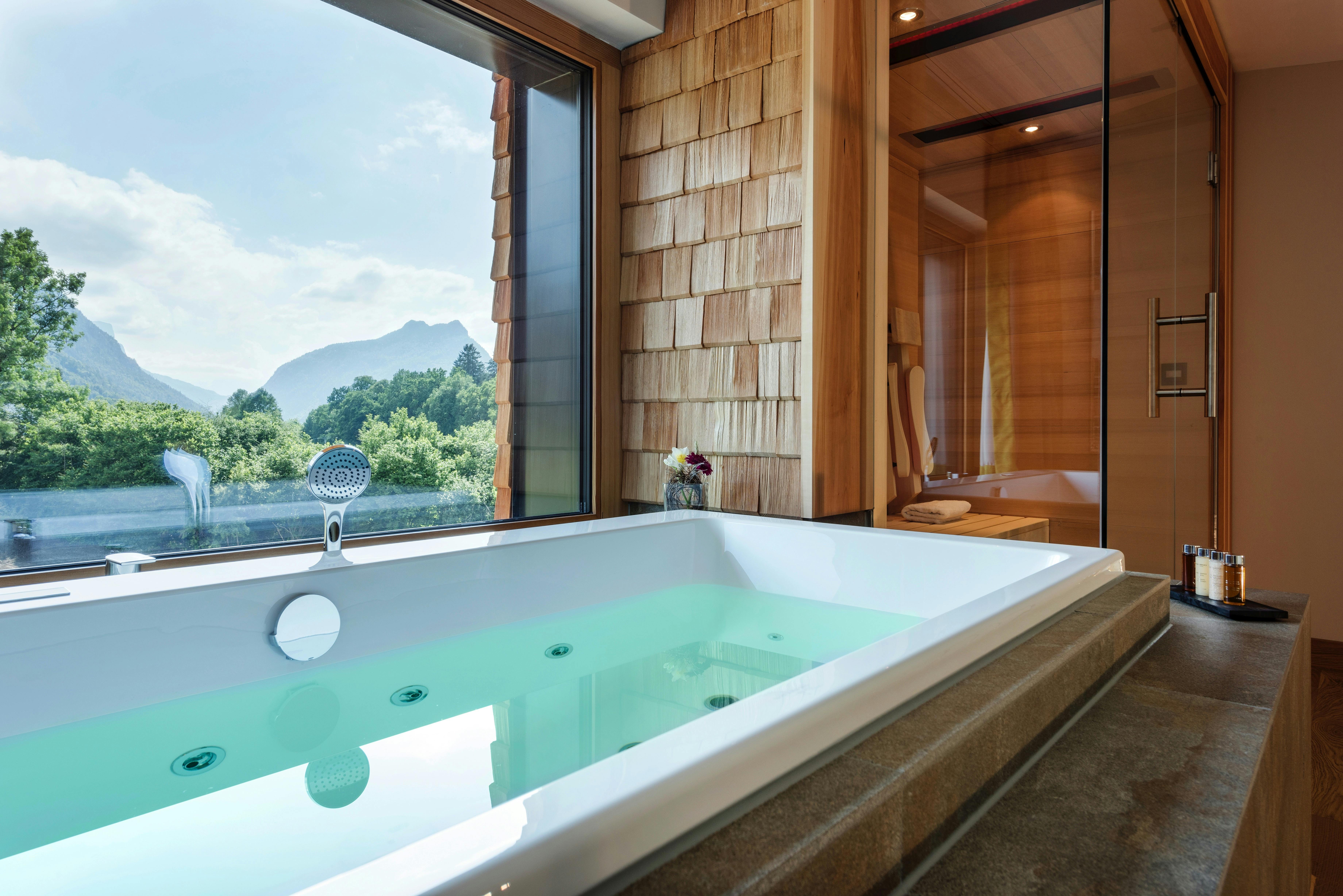 Spa Loft - Whirlpool mit Bergblick