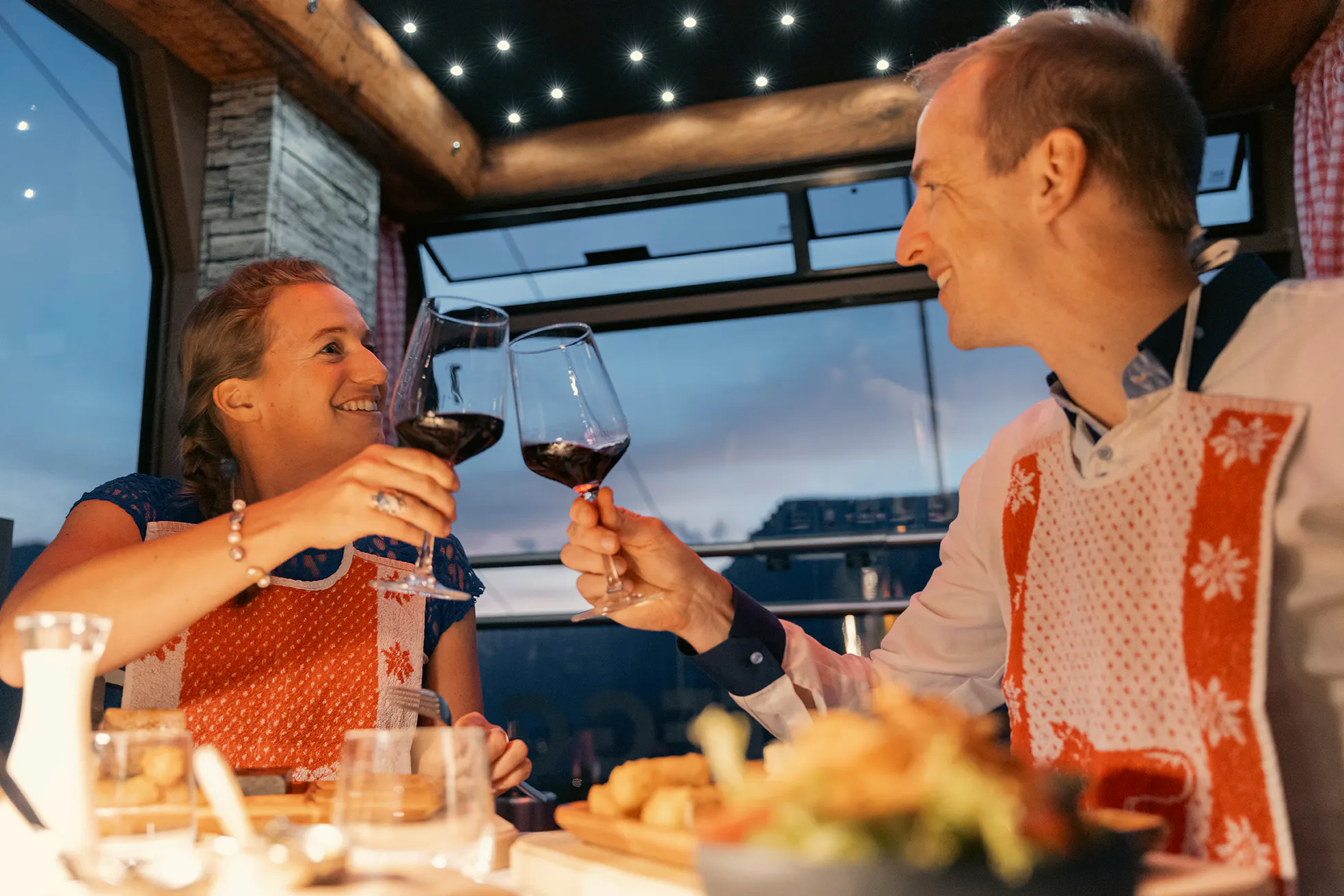 Candle-Light Dinner in der Gondel der Pfingsteggbahn