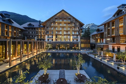 Sicht auf den Innenhof des Hotels